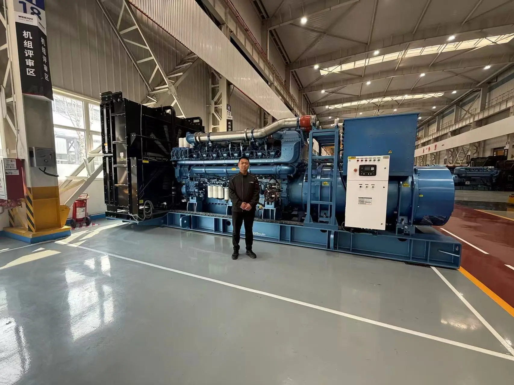 1000kW Weichai Baudouin generator set - side view