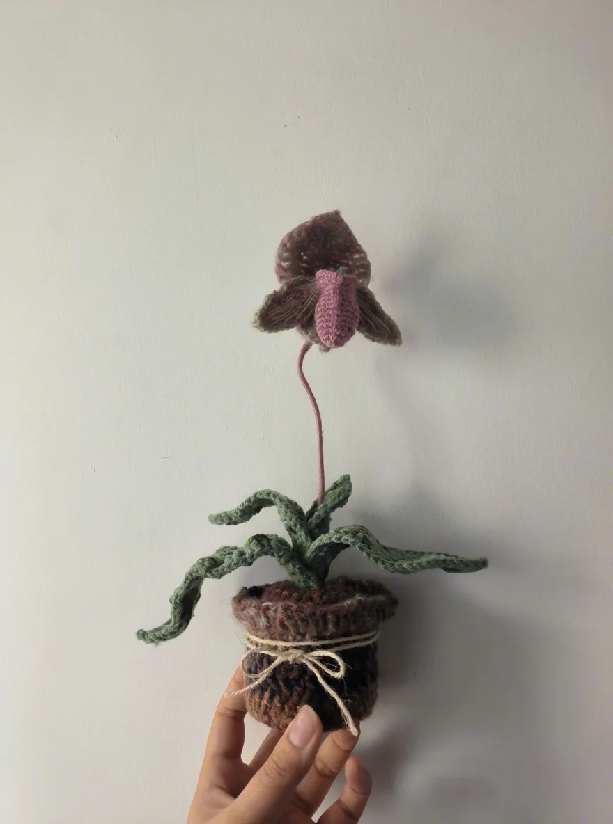 Crochet Hello Kitty potted flower