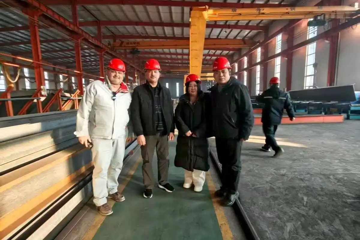International customer visit at Zishenlong steel structure manufacturing facility 7