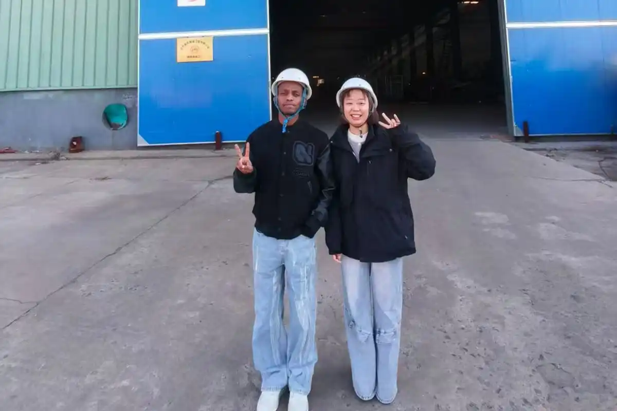 International customer visit at Zishenlong steel structure manufacturing facility 8