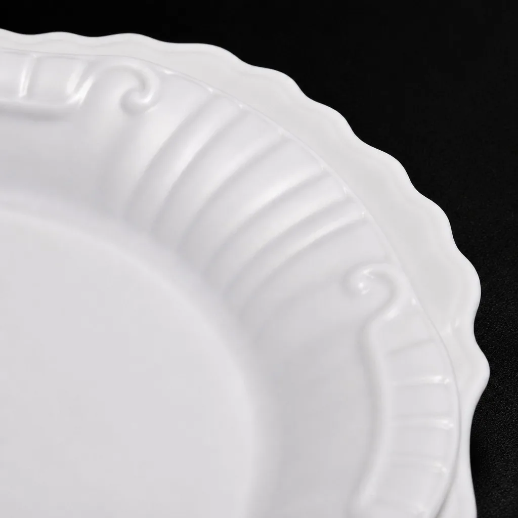 Scalloped edge detail
