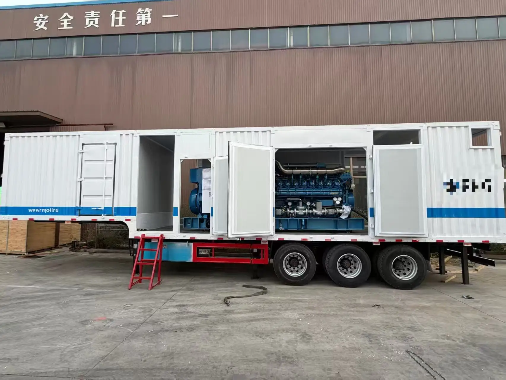 1000kW trailer-mounted gas generator set - Ukraine client project