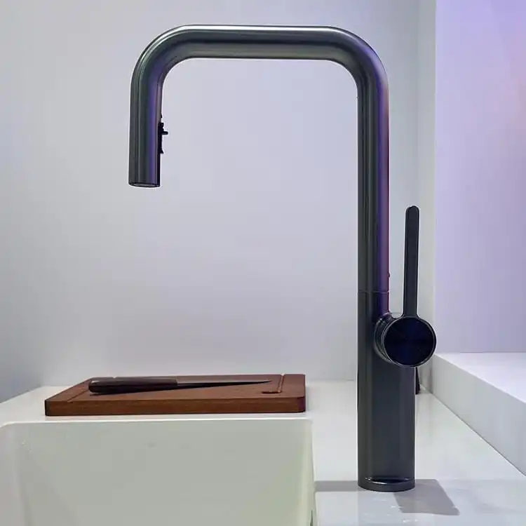 Gunmetal Pull Out Sink Faucet Model 107 B2E-GG Perspective View gunmetal-pull-out-sink-faucet-perspective-view