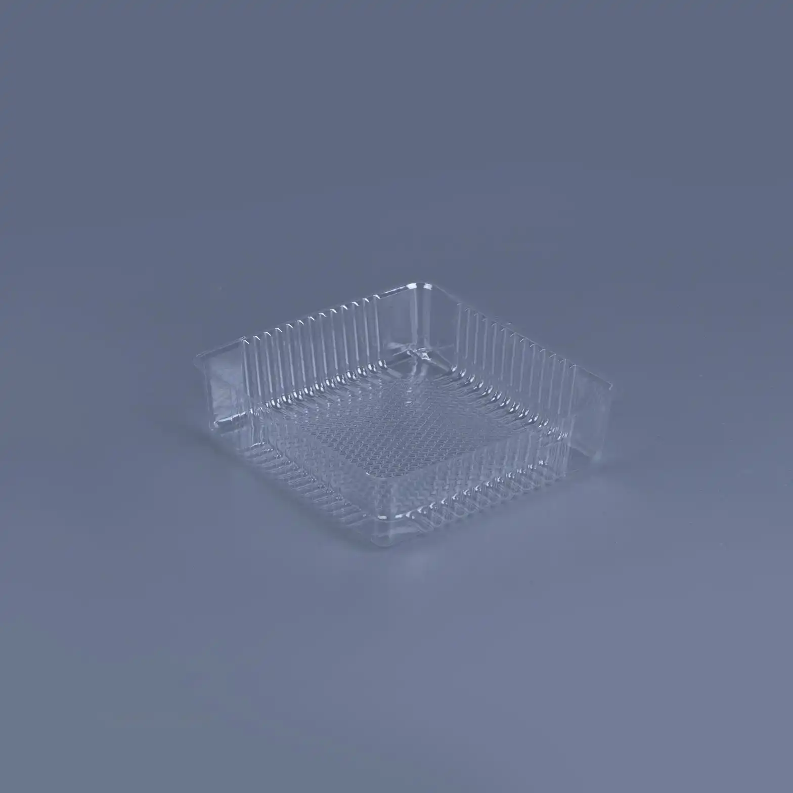 Clear thermoformed PET bakery tray for dessert packaging and supermarket bakery display