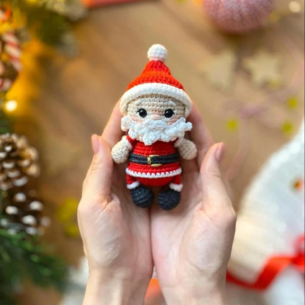 Crochet Santa Claus Christmas doll