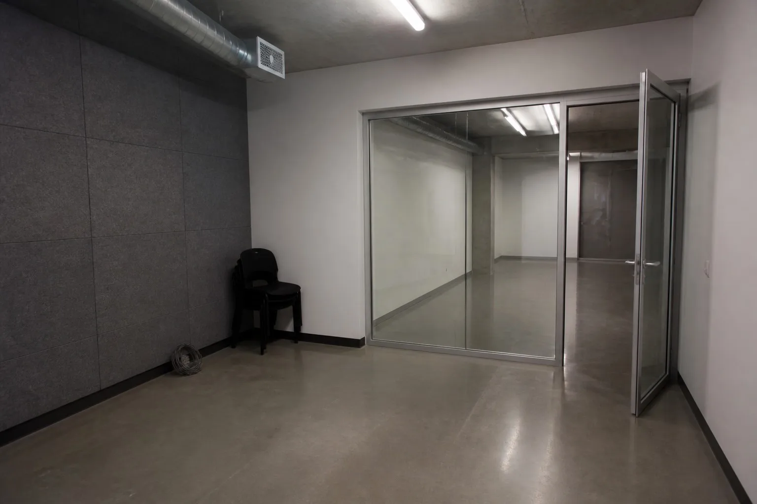 PET felt vs wood slat acoustic panels for room absorption