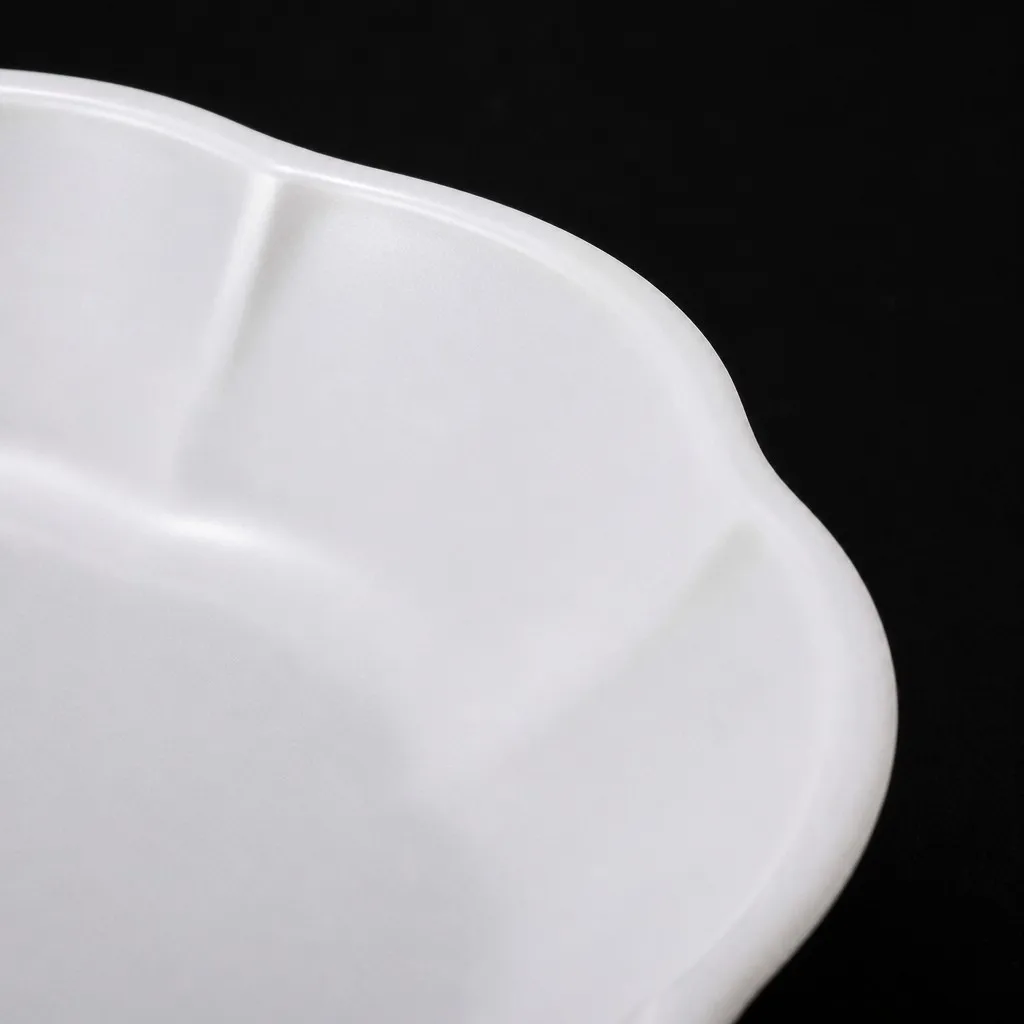 Scalloped edge detail