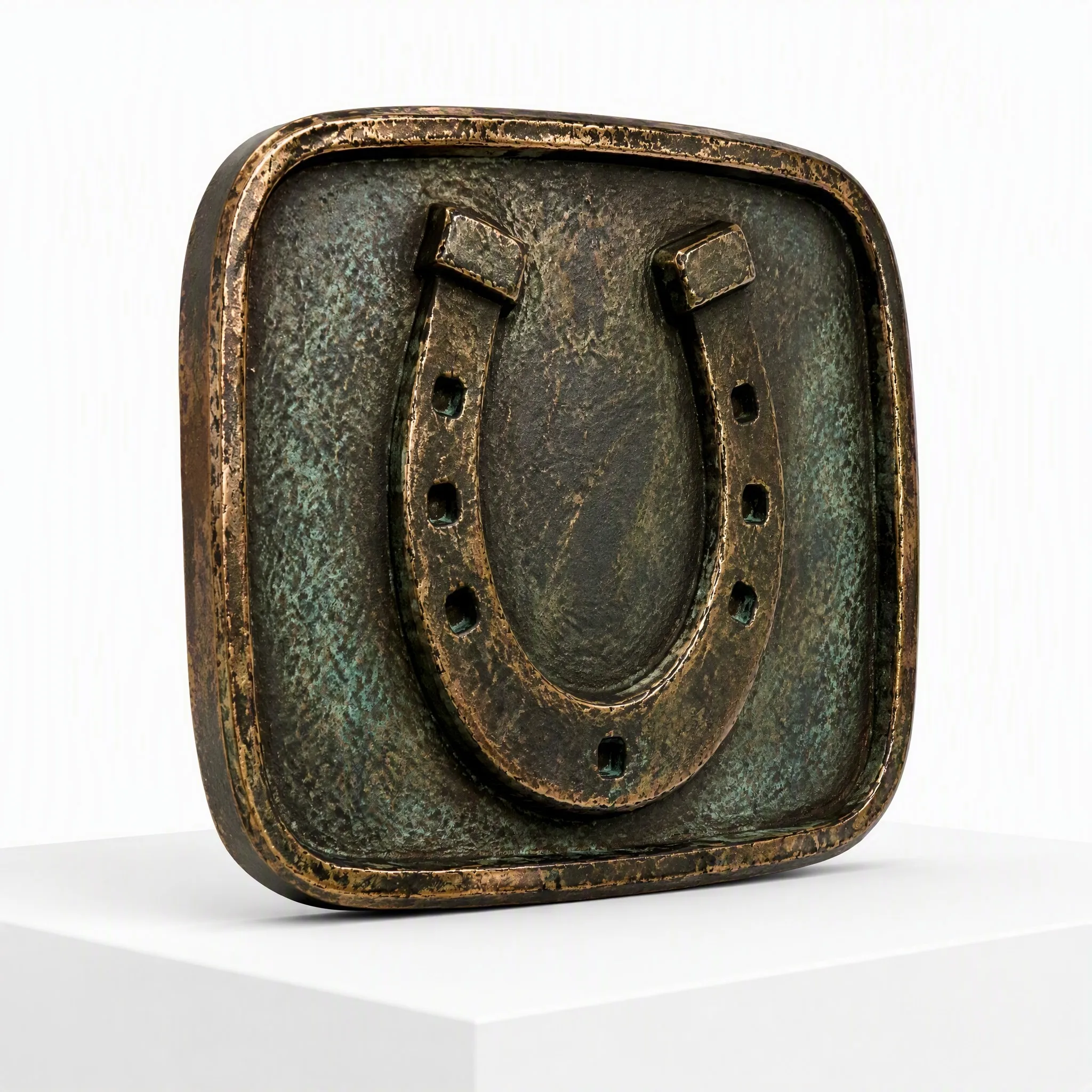 Side angle showing buckle thickness