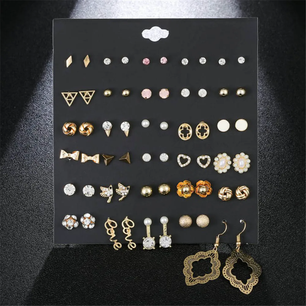 

2022 Korean trend 30 pairs of non-repeated combination suits fashion ins style female high-quality small earring stud set