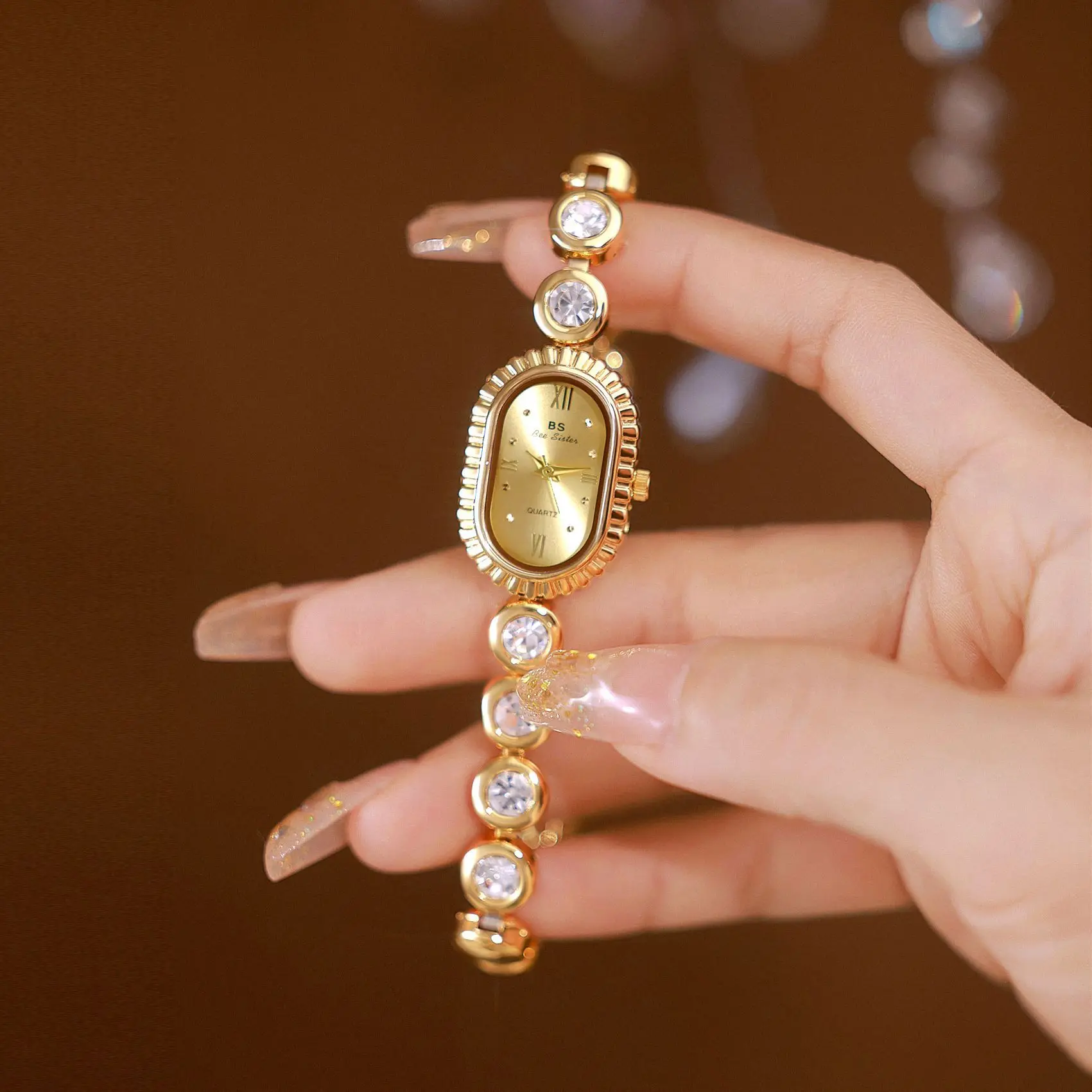 Aimgal Vintage Luxury Oval Arch Fashion Jewelry Quartz Watch 5A Zircon Bracelet Strap Gold Women's Steel Band ODM Supply