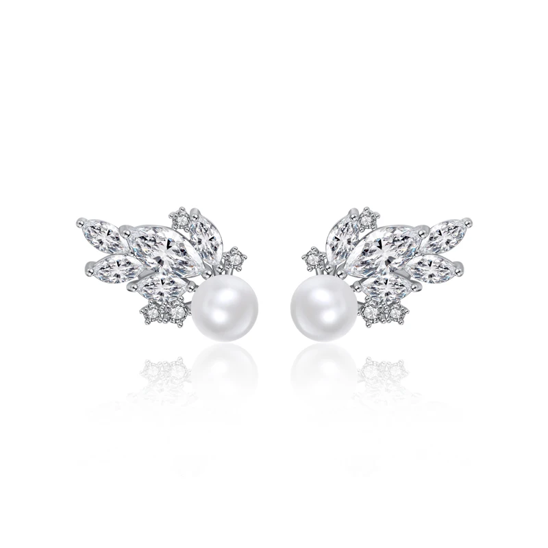 

LUOTEEMI Korean Style Flower Stud Gold Plated Pearl Earring with Shiny CZ Zircon for Bridal Wedding