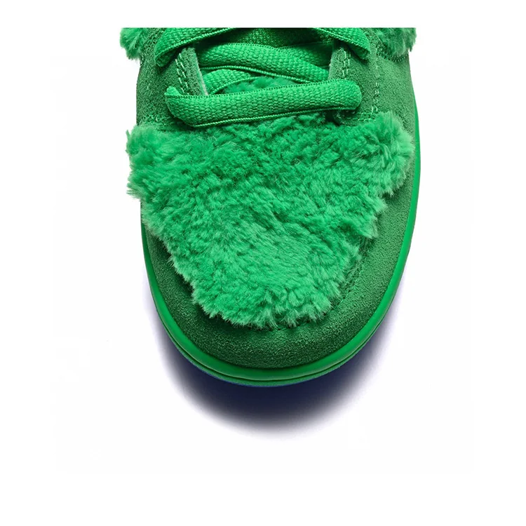 

SB Dunk Low produced Green Bear Fashion casual shoes with plush upper