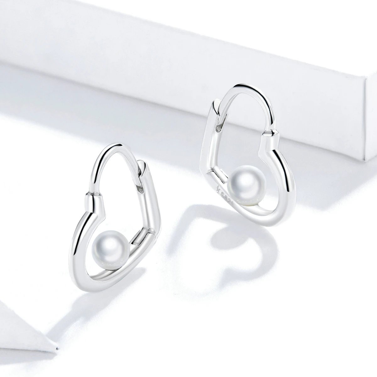 

New Product 925 Sterling Silver Jewelry Cherished Heart Pearl Earrings