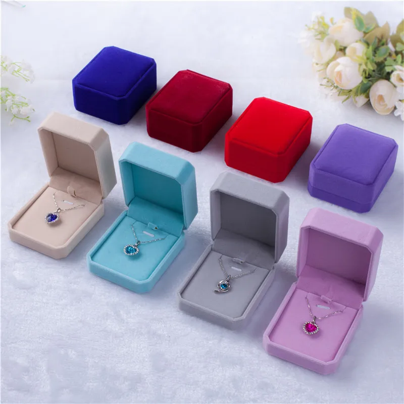 

7 * 8* 4cm Square Wedding Velvet Earrings Ring Box Jewelry Display Case Gift boxes Amazing Storage Foldable Case