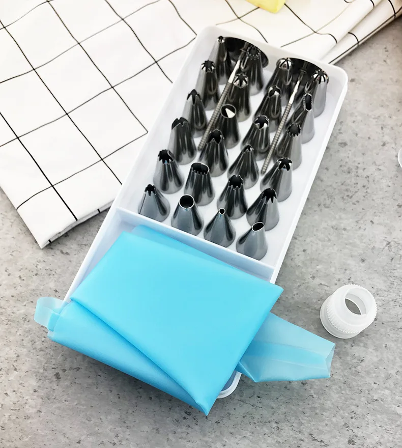 

2021 Amazon Ebay Top Seller Cake Decorating Supplies Kit Stainless Steel Cake Tools Tip Set Russian Icing Piping Nozzles Set, Blue pastry bags