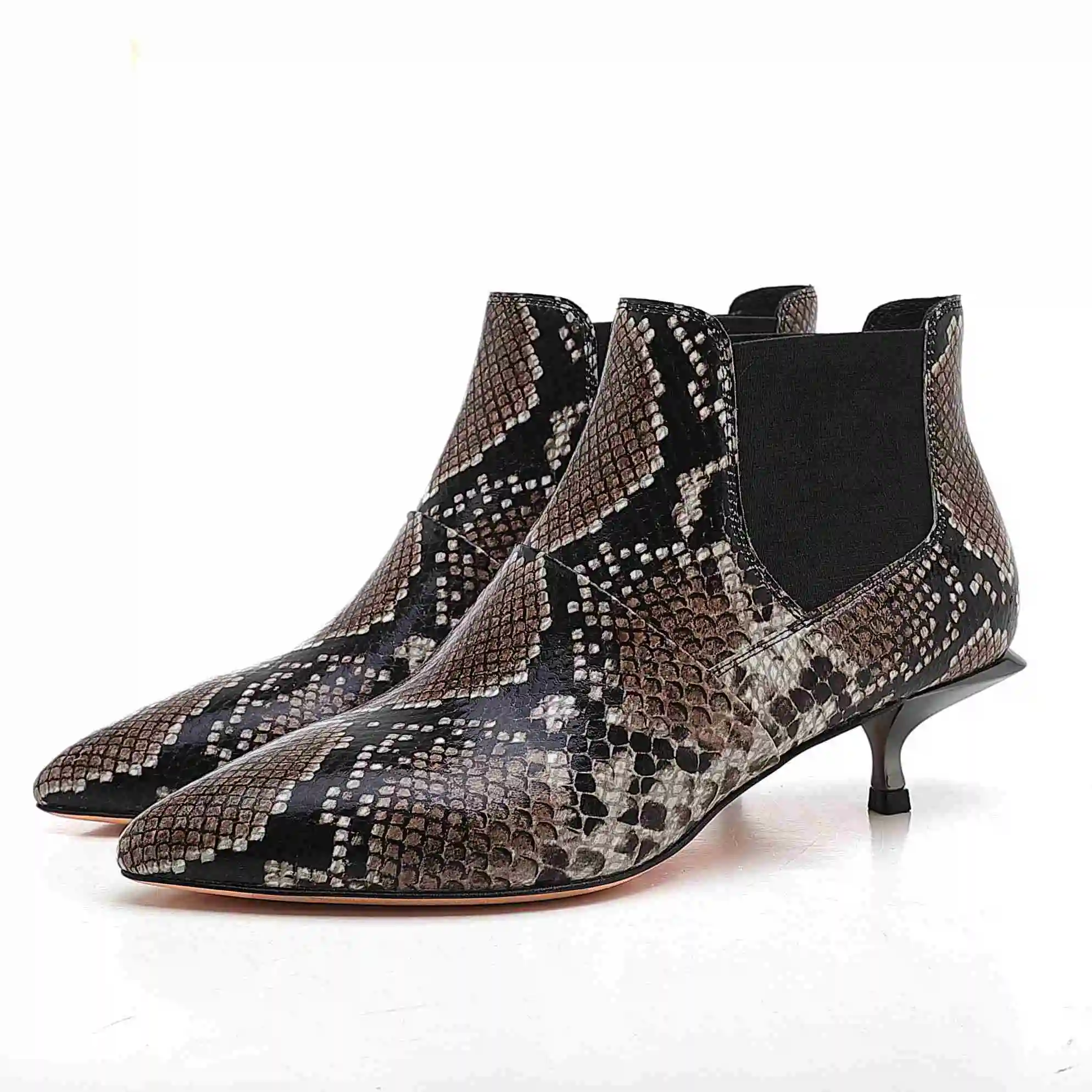 

2021 Most popular sexy snake print cow leather thin heel winter ankle boots for women and ladies