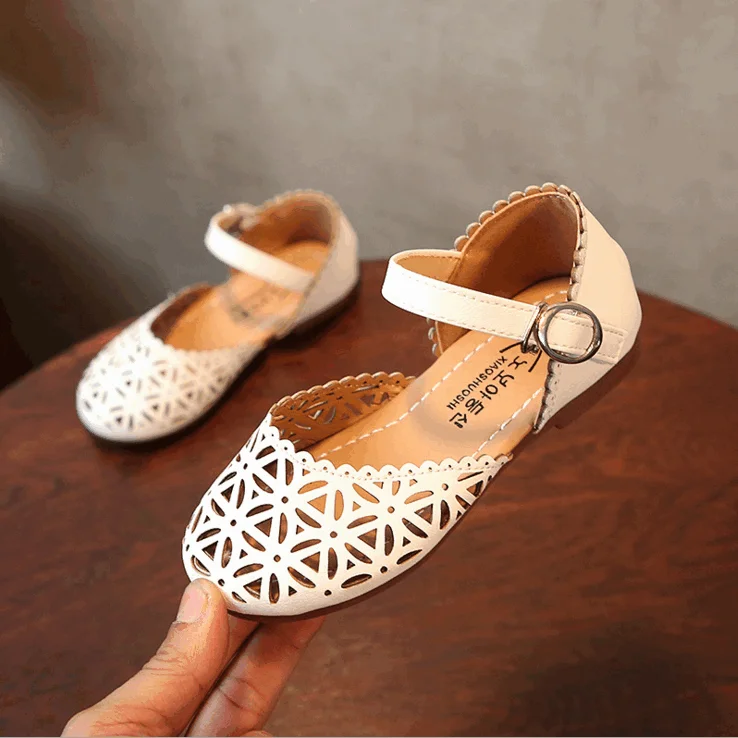 

Summer Kids Shoes 2019 Fashion Leathers Sweet Children Sandals For Girls sandals Toddler Baby Breathable Hoolow Out Bow Shoes