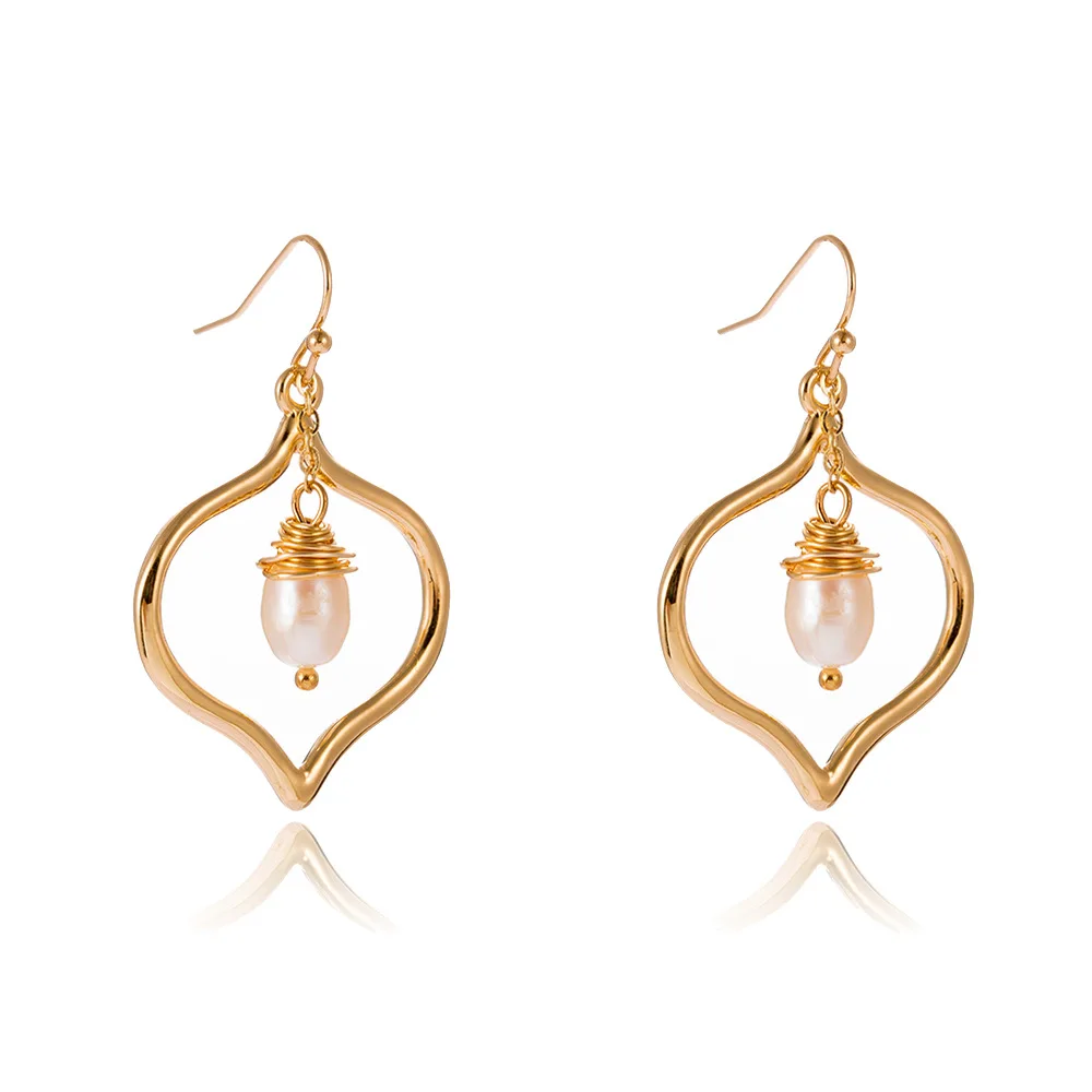 

Temperament Gold Copper Wire Wrapped Heart Earrings Gold Female Ear Hook Heart Hoop Earrings Gold