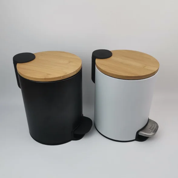 trash can3.png