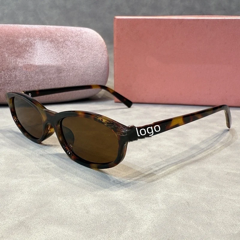Narrow Oval Frame Shades Gradient Lens Fashionable Designer Men Women UV400 Luxury Small Sunglasses With Logo