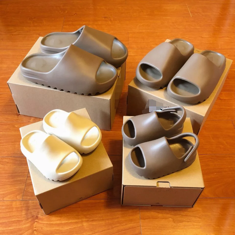 

Lastest wholesale 2021 youth cartoon inspired toddler children infant baby girl kids yeezy slides slipper with logo for babies