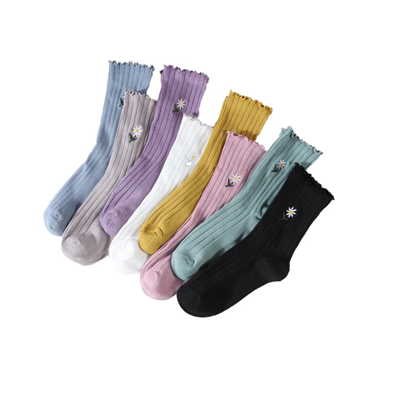 

Manufacturer wholesale small daisy embroidery lotus lace solid color socks pure cotton women's crew socks sailor socks, Picture shows