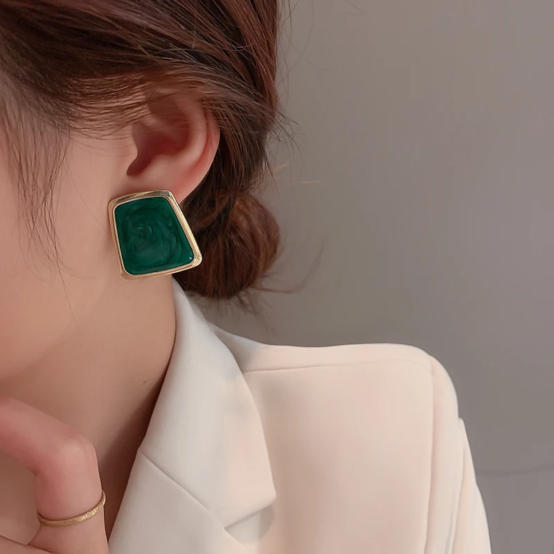 

green brown irregular geometric stud earrings