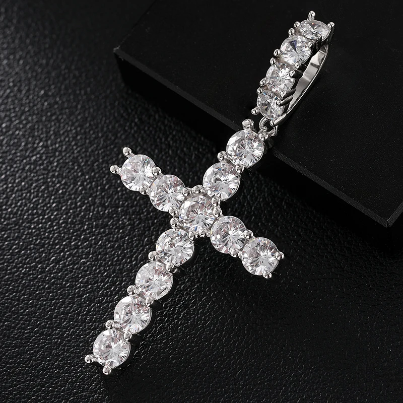 

Luxury Christian Jewelry 18K Gold Plated 925 Sterling Silver VVS Moissanite Cross Pendant Necklace