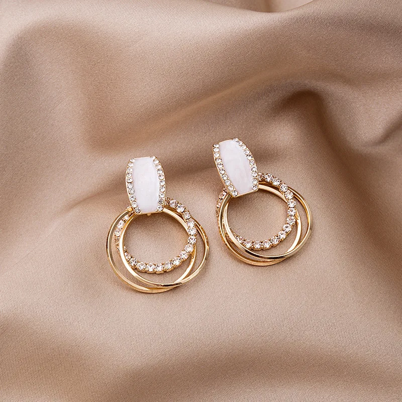 

fashion trendy dangle crystal gold drop dangle disc earrings