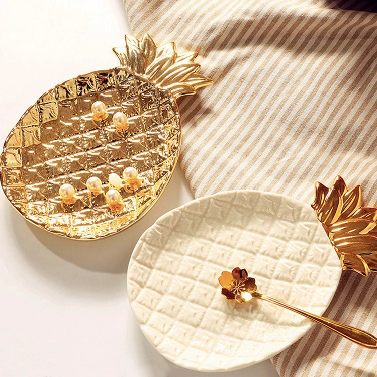 Home Furnishings Gold Plated Pineapple Candy Dish Jewelry Ceramic Jewelry Tray, Gold white (customized)
Home Furnishings Gold Plated Pineapple Candy Dish Jewelry Ceramic Jewelry Tray, Gold white (customized)