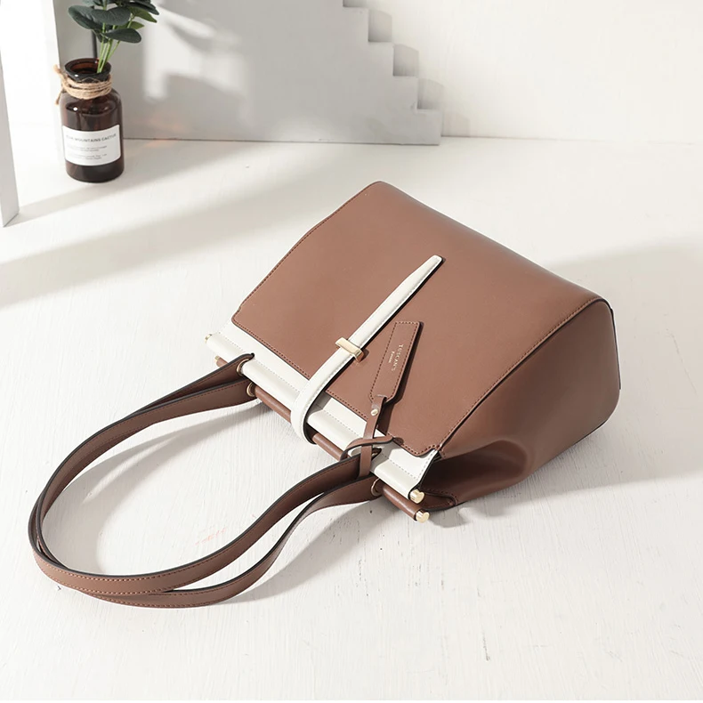 

China Promotional Products Cowhide Bag Leather Bags For Woman Shoulder Bag For Sale, 2 colors