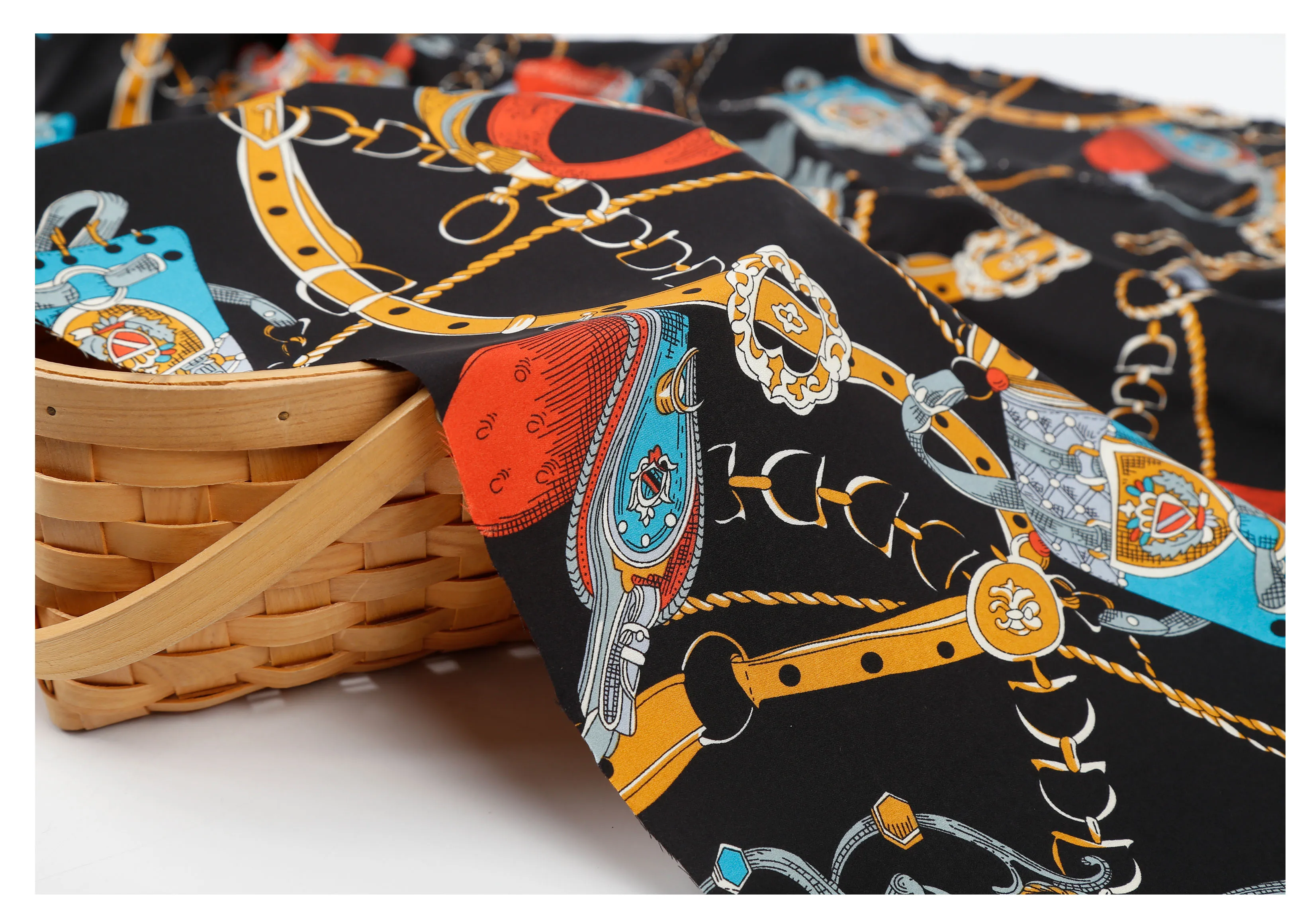 wi-e03舒适触感涤纶氨纶真丝缎纹面料链条丝网印刷服装