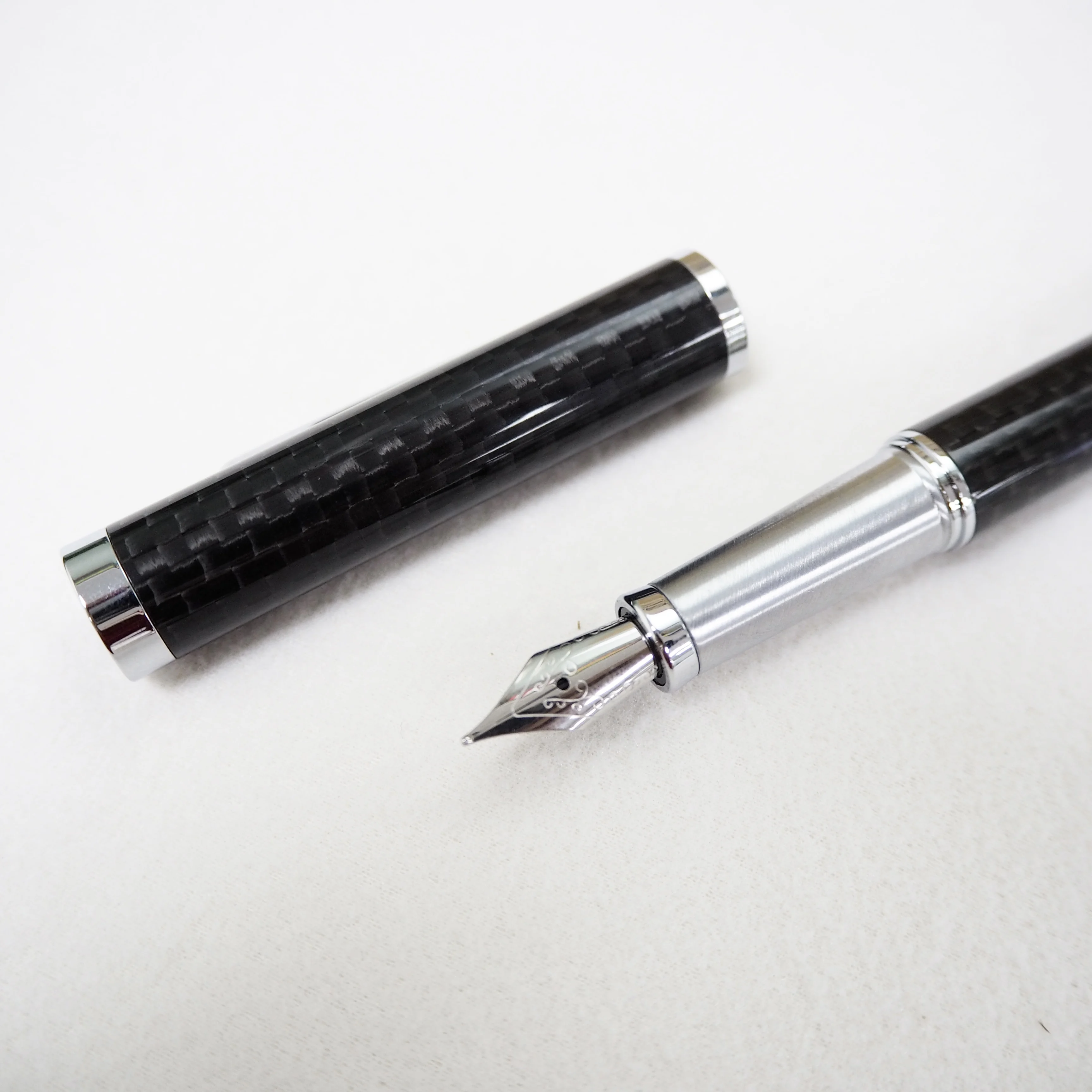 
Luxury Real Carbon fiber gel pen with carbon fiber Rollerball pens Schneider Topball 850 Gel ink refill 