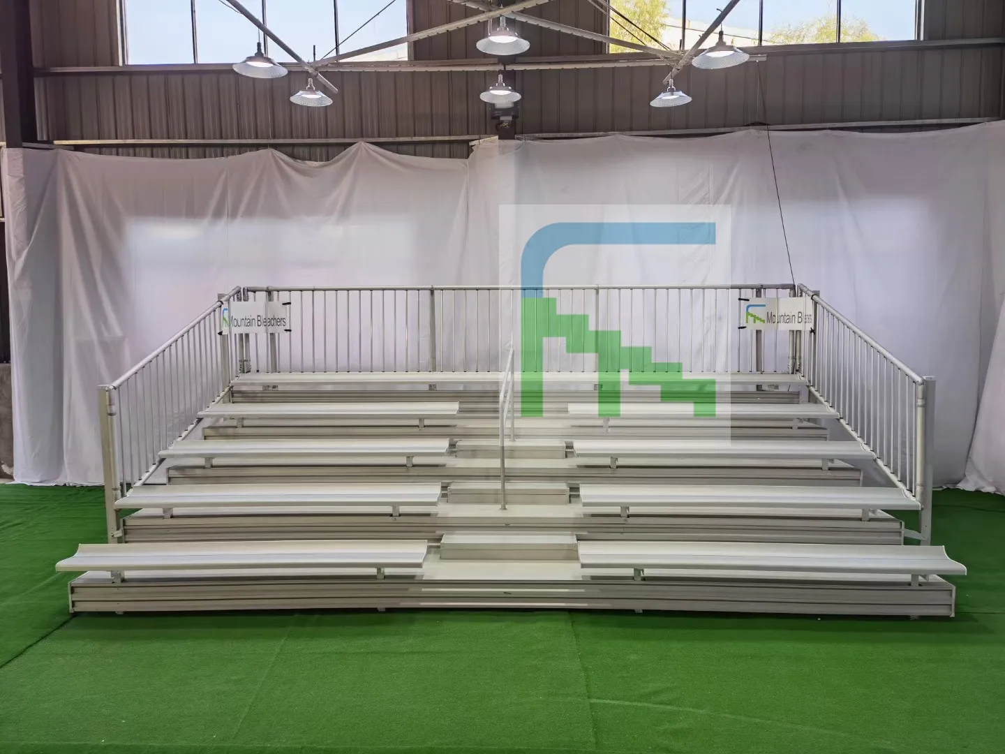 aluminum bleachers