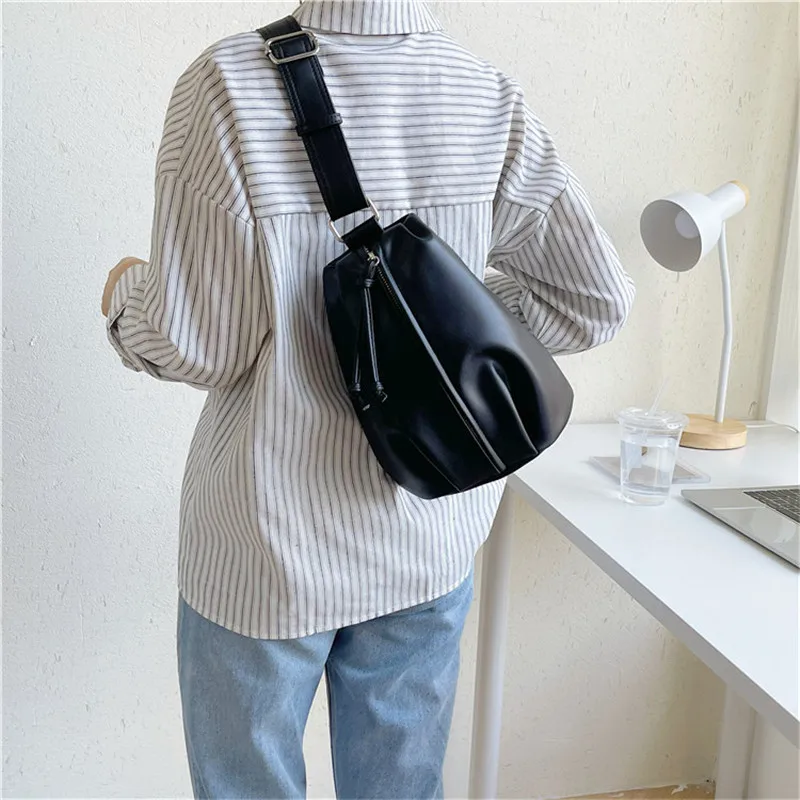 

Fashion new women's bag creative Pu funnel shaped sidebag personality leisure single shoulder bag