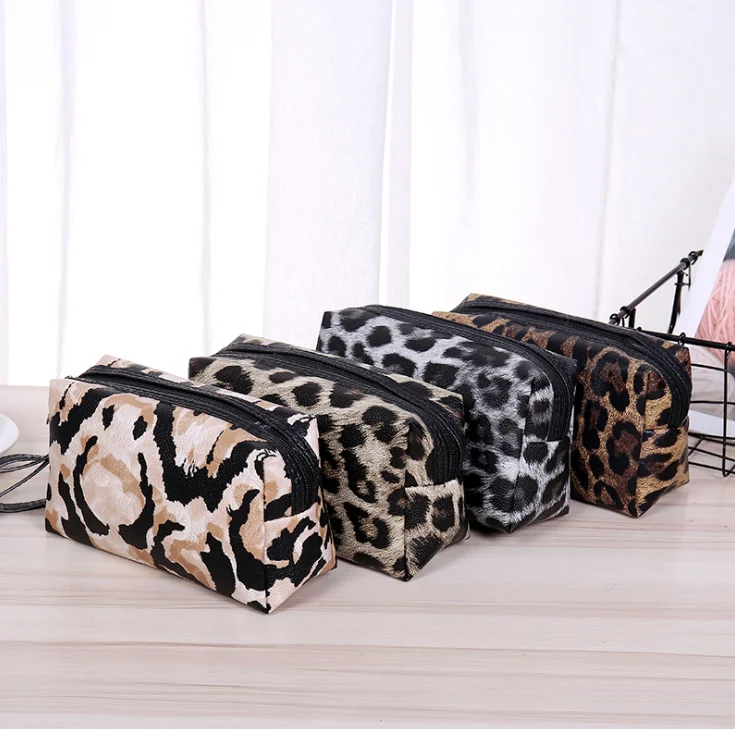 

printed private cosmetic bags animal leopard print travel big capacity makeup bags