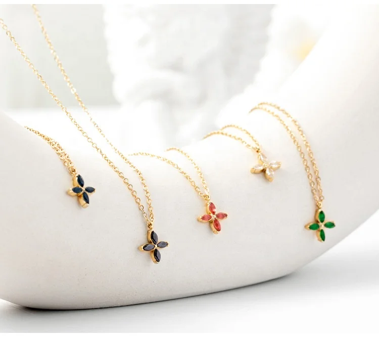 

Newest Design Classic Fashion Charm Jewelry Stainless Steel Gold Plated Zircon Clover Pendant Woman Initial Necklace