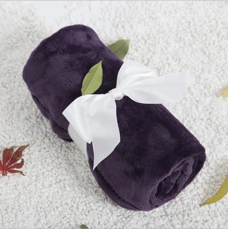 
2020 super soft Children flannel throw blanket cheap baby blanket baby swaddle blanket 