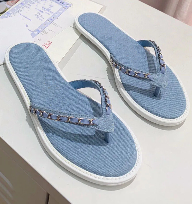 

2021 new simple flip-flops flip-flops women