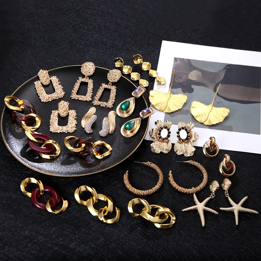 

Kaimei trend 2021 designer new European and American big fashion exaggerated gold diamond statement bridal drop earrings, Many colors fyi