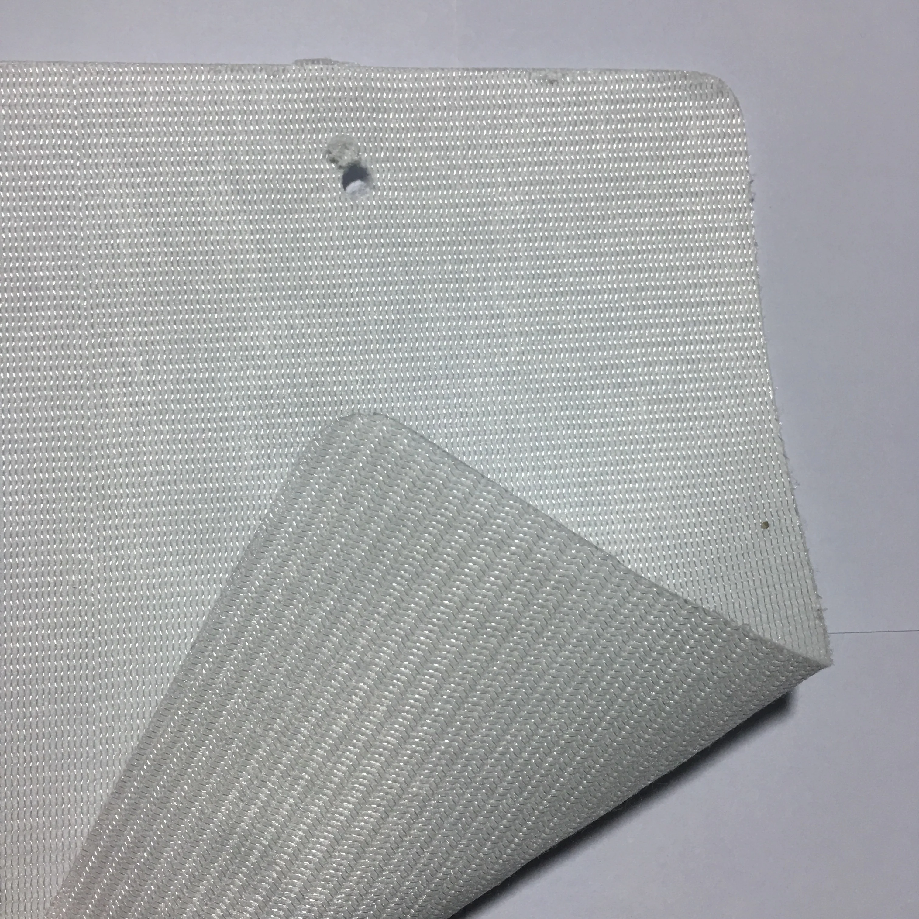 
XCD -- NONWOVEN XR-5 - WHITE 