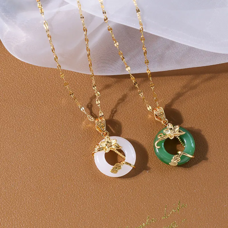 

18K Real Gold Plated Flower Jade Necklace Adjustable Stainless Steel Lip Chain Round Natural Jade Agate Pendant Necklace Lucky