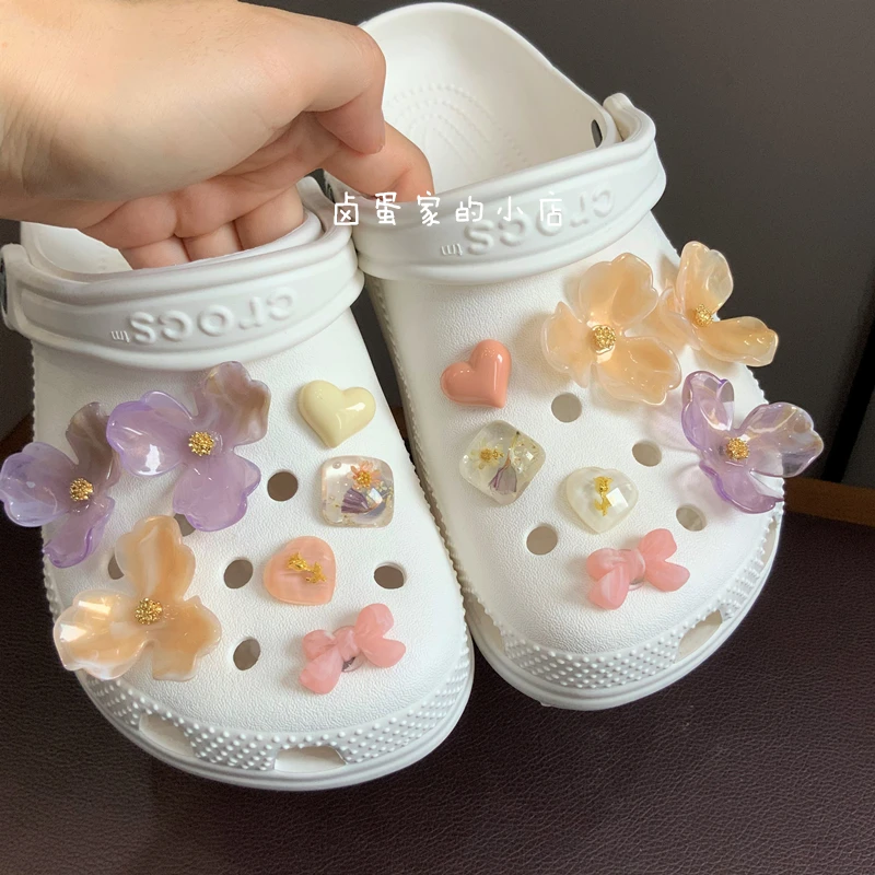 

DIY Flower New Shoe Charms Designer Cute Crystal Croc Charms Clog Garden Shoe Decoration Vintage Accessories for Girls