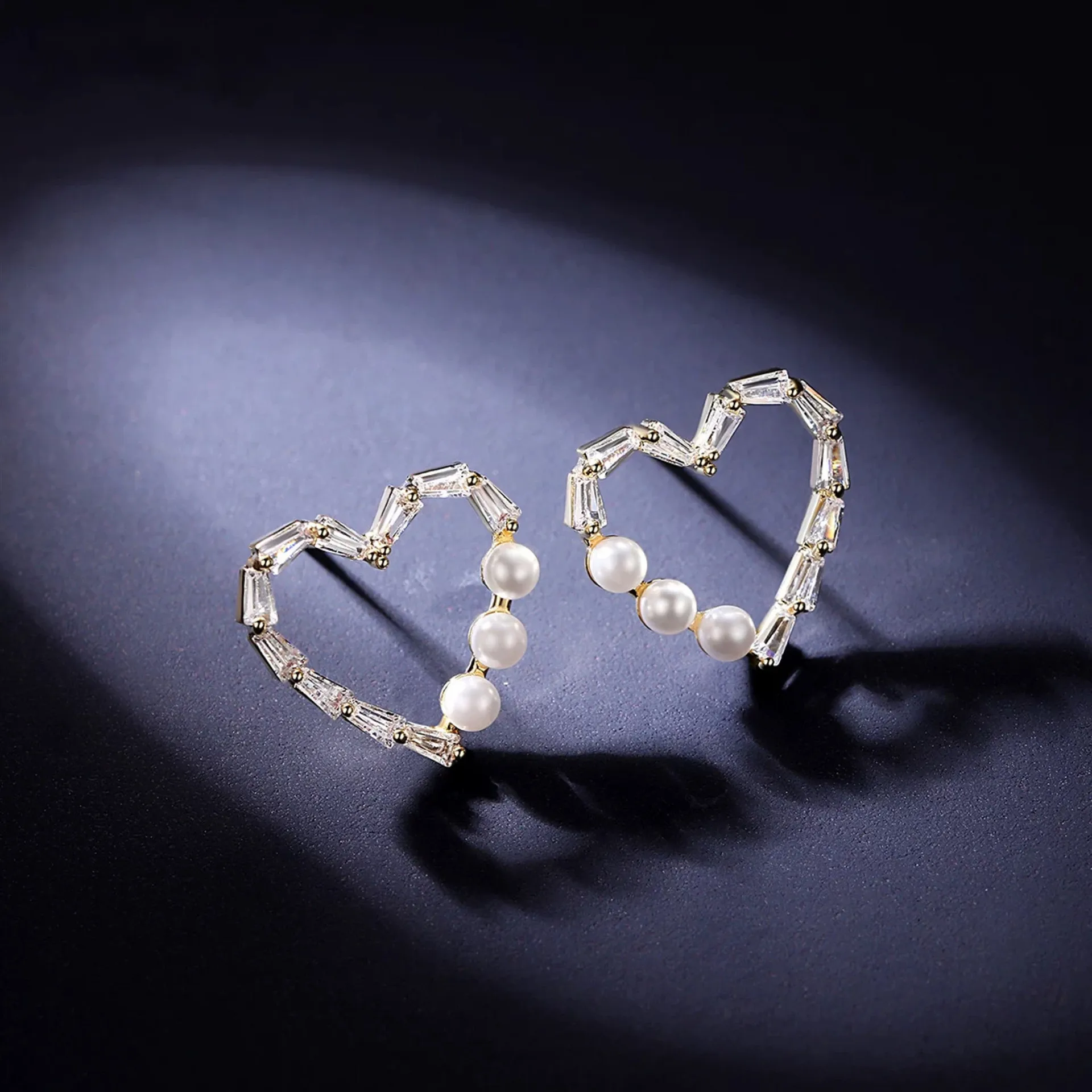 

Wholesale Imitation Pearl Earrings Cubic Zirconia Heart Earring For Women