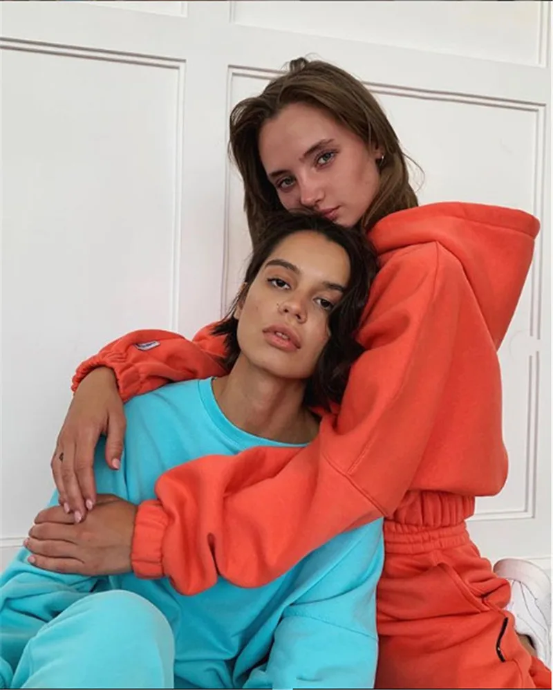 

2021 New style hoodies for women pure color women hoodies set round neck women's hoodies RH002
