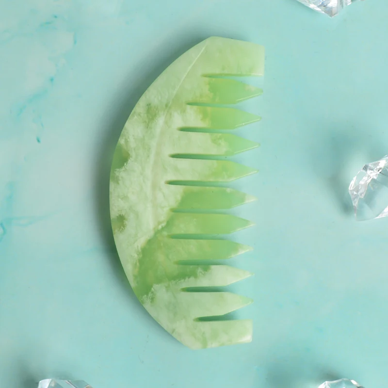 

Natural jade comb head and body massage jade green melon sand comb hair care beauty tool