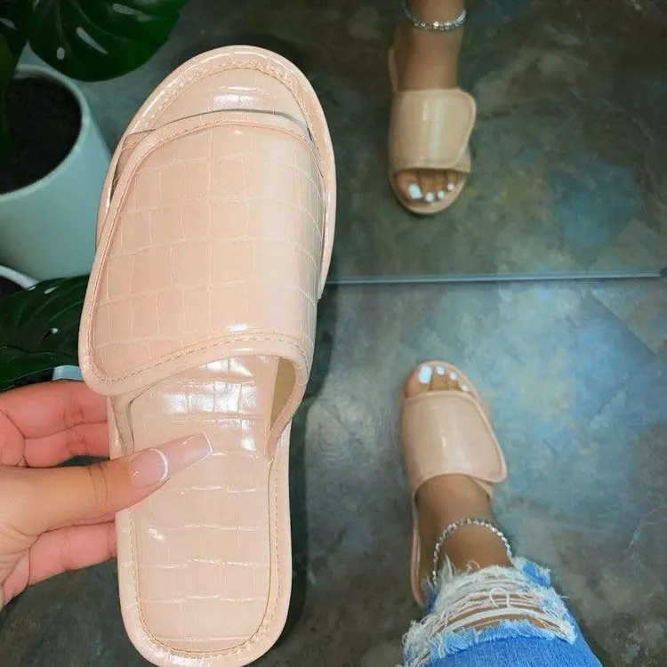 

2021 Summer women solid color large big size casual sandal slippers outdoor sandals bright leather slippers, Pink,green,black