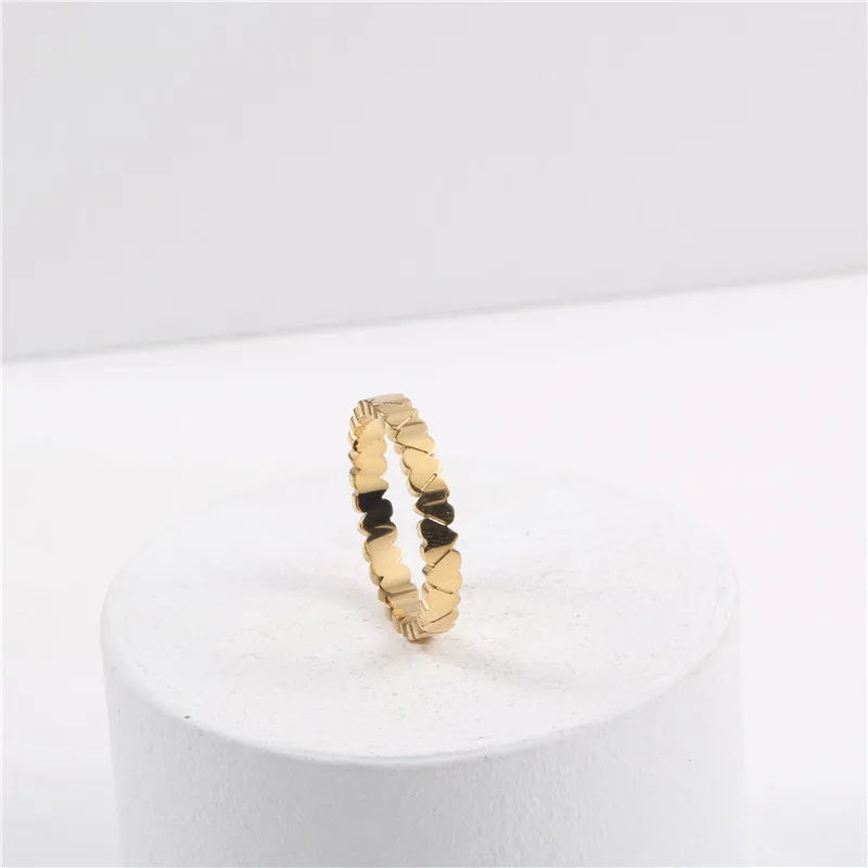 

High Quality Dainty Heart Pave Rings for Women Stainless Steel Jewelry
