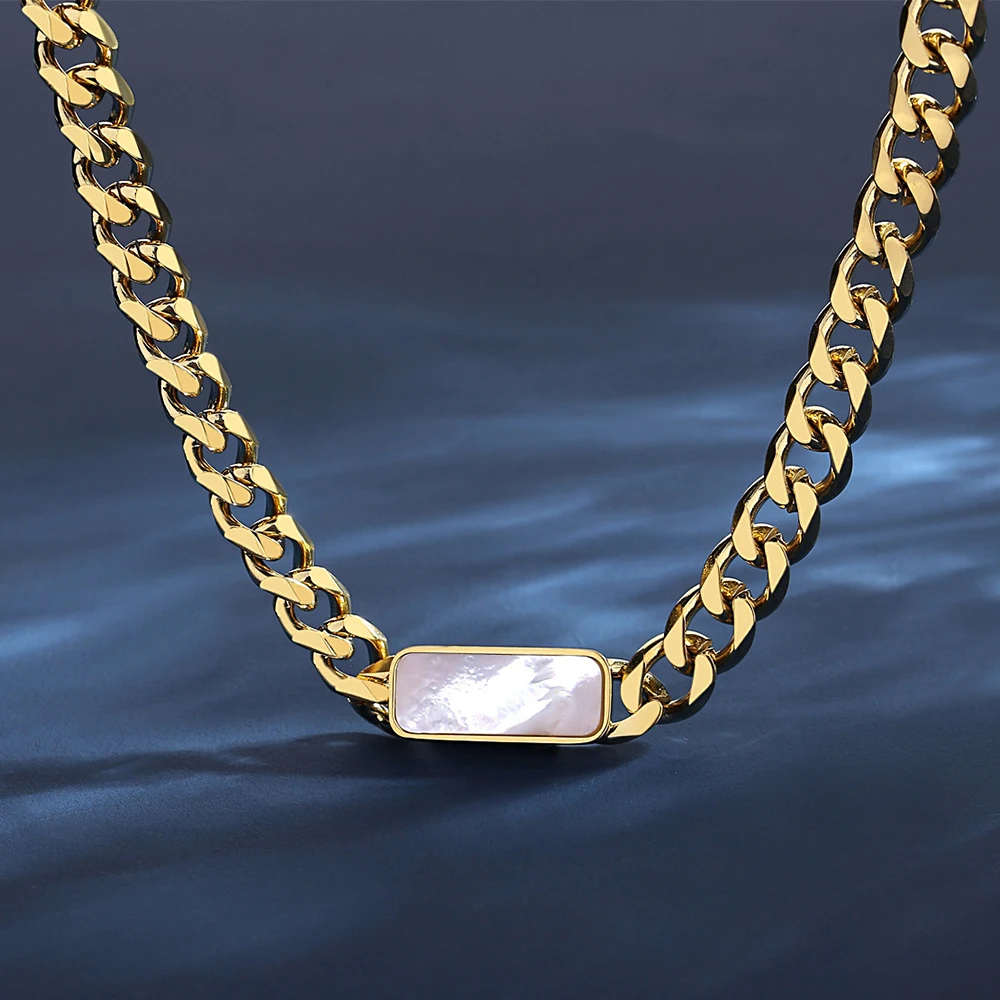 

Creative Fashion Jewelry 18K Gold Plated Stainless Steel Cuban Chain Choker Necklace White Shell Pendant Necklace