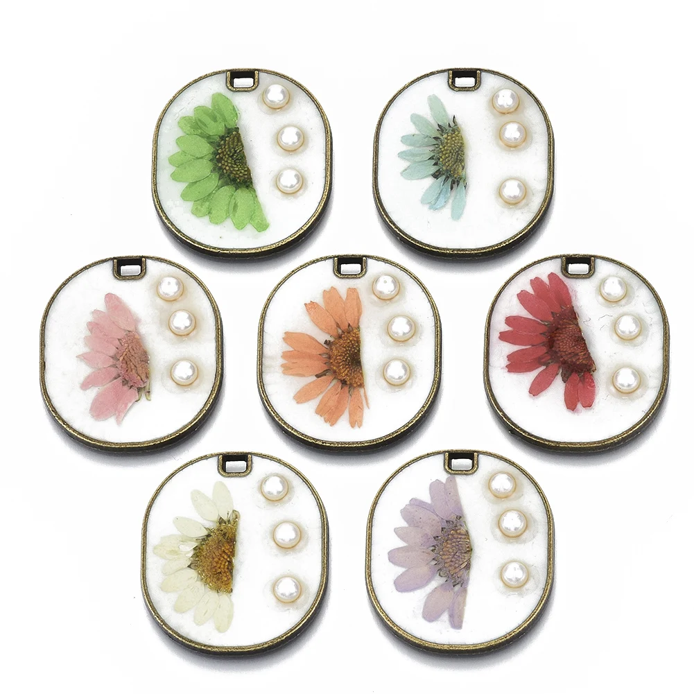 

PandaHall Oval ABS Plastic Pearl and Dried Flower Alloy Epoxy Resin Pendants